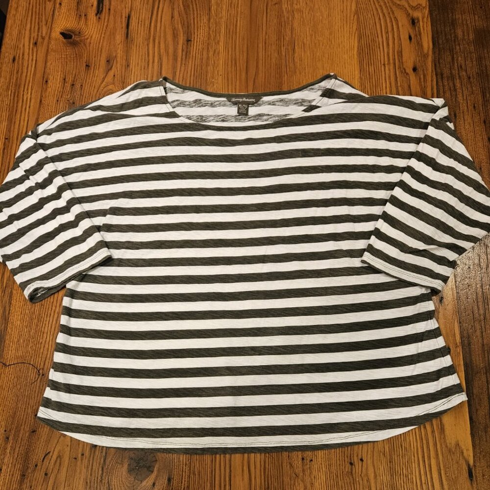Tommy Bahama 3/4 Sleeve Shirt